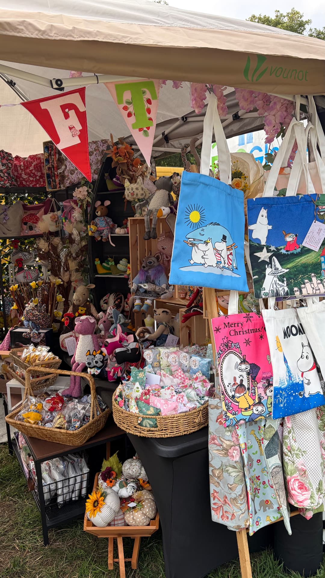 Handmade bags & market gifts